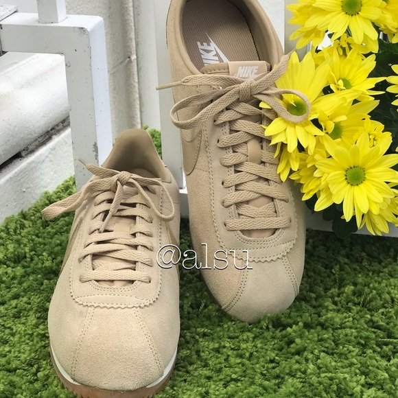 NWT Nike Classic Cortez Suede Mushroom WMNS - Picture 3 of 7